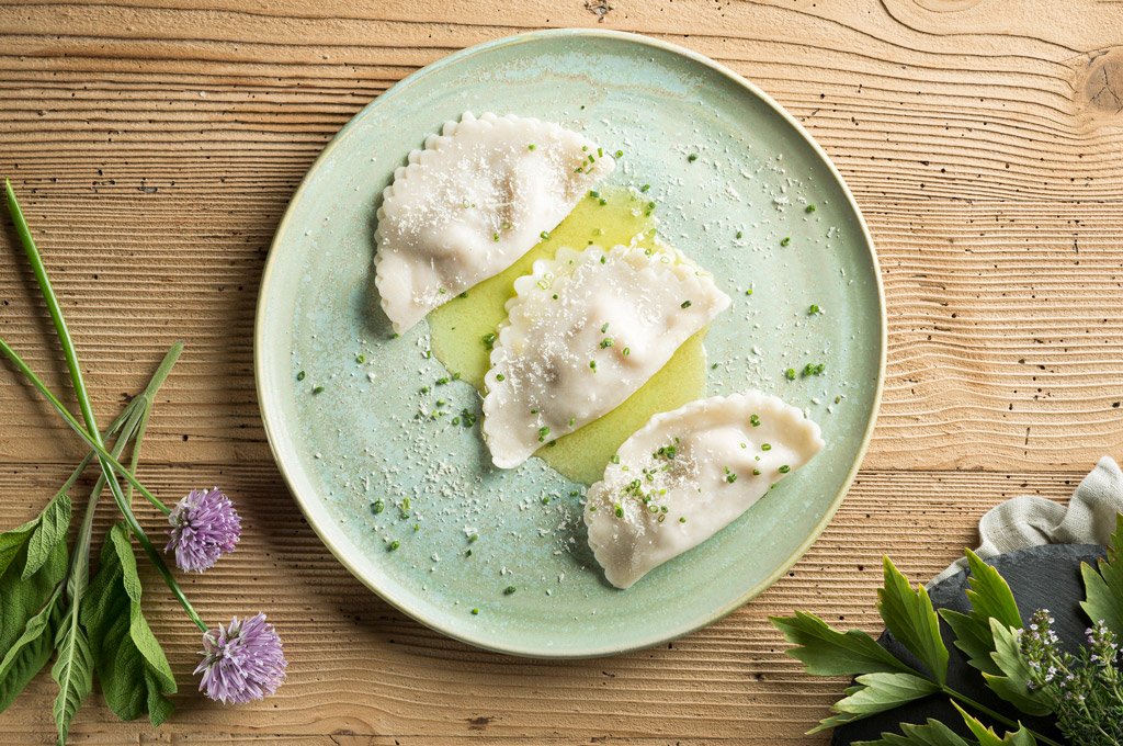 Schlutzkrapfen  mit Bergkäsefülle